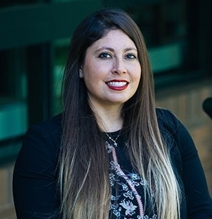 Hi. I'm Athina-Eleni. Nice to meet you!